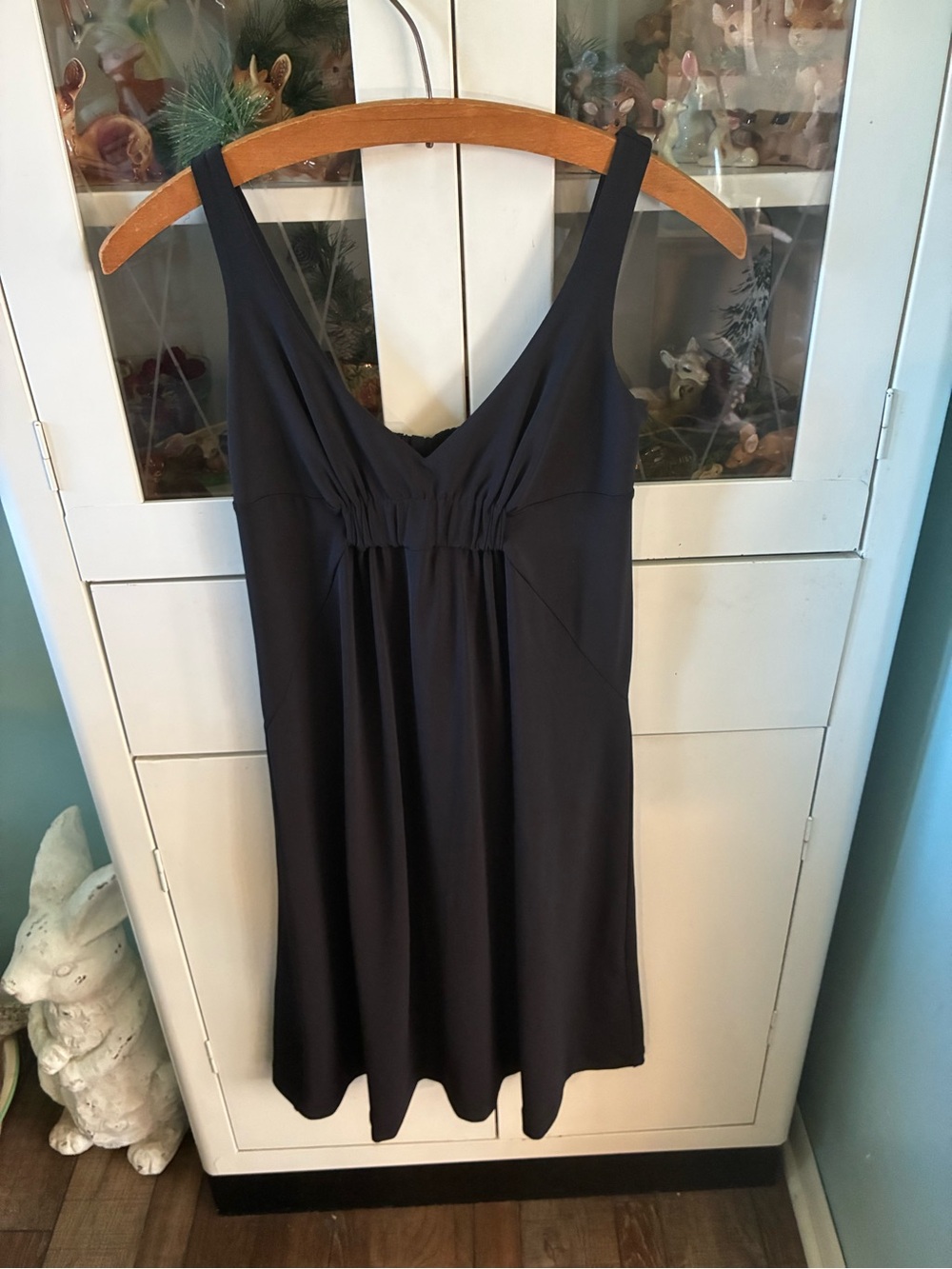 Cabi sz XS Women's Black V-Neck Sleeveless Dress nwt